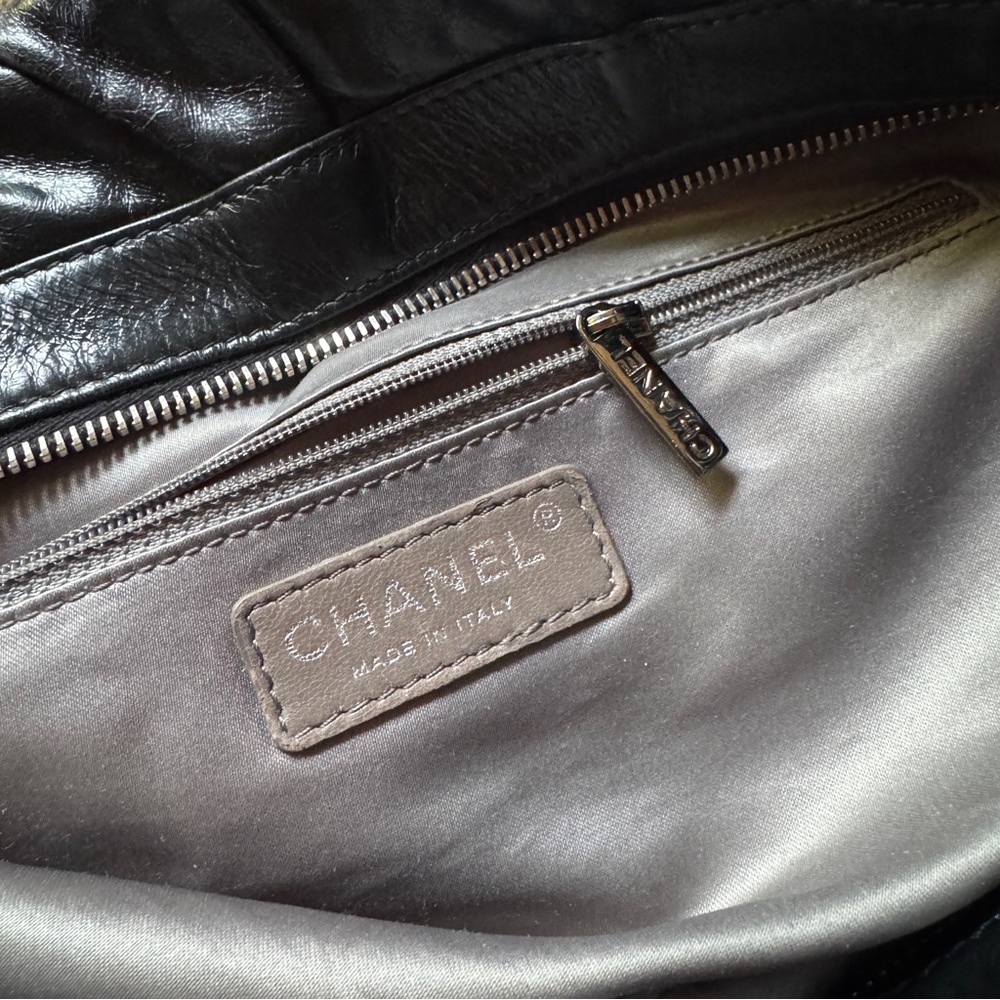 Chanel CC Glazed Twisted Tote/ Shoulder Bag - Picture 8 of 13